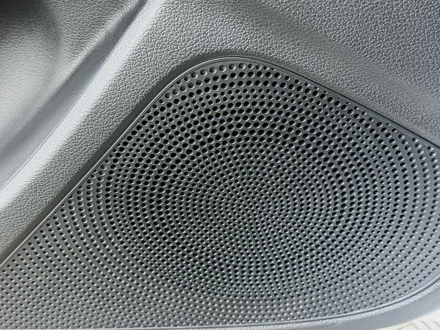 Thumbnail: 2025 Genesis G70 - 19