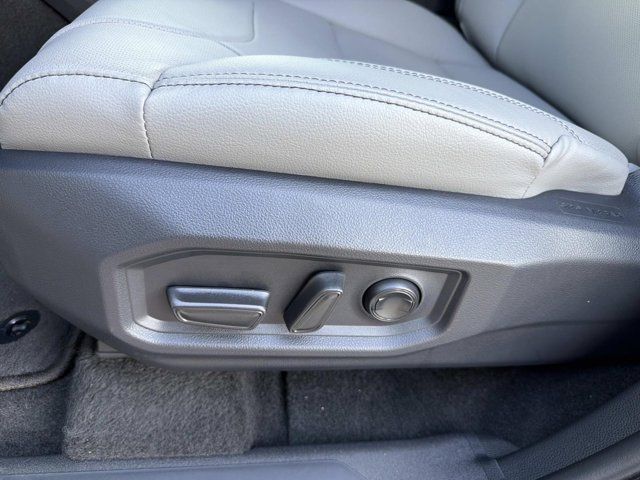 2026 Toyota Tundra Limited - Photo 10