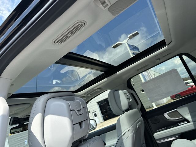 New 2026 Black Ford Platinum image 18