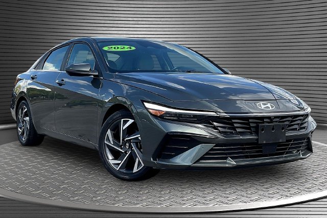 Used 2024 Hyundai Elantra Sedan