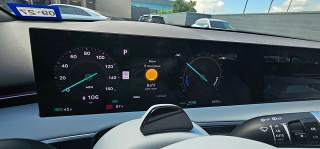 Thumbnail: 2026 Genesis GV70 - 10