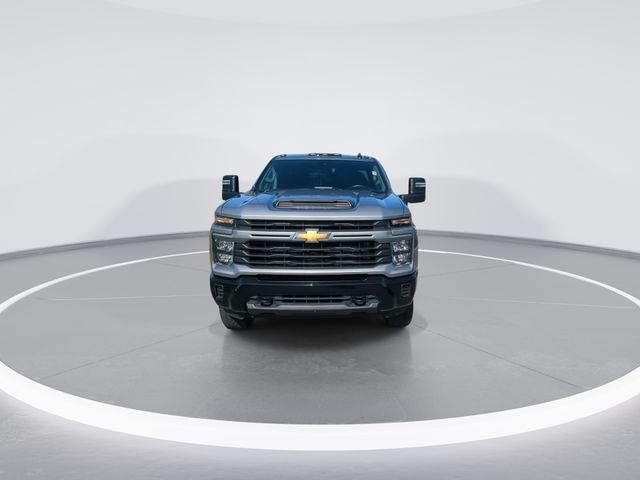 Used 2025 Gray Chevrolet Custom image 3