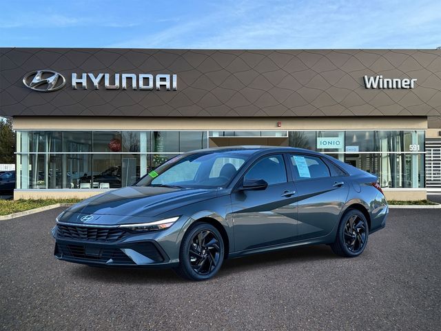 2026 Hyundai Elantra SEL Sport FWD