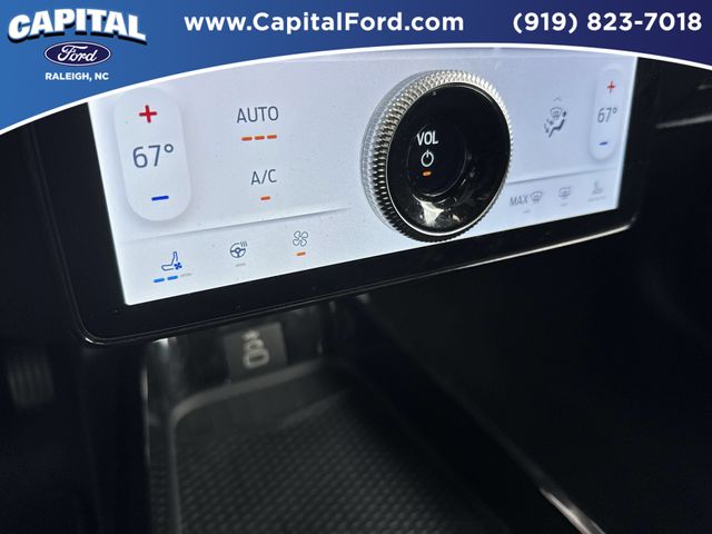 Certified Used 2025 Star White Ford Premium image 30