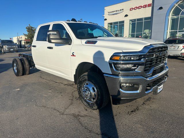 2026 RAM 3500 Chassis Tradesman Crew Cab LB DRW 4WD