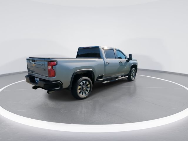 Used 2025 Gray Chevrolet Custom image 8