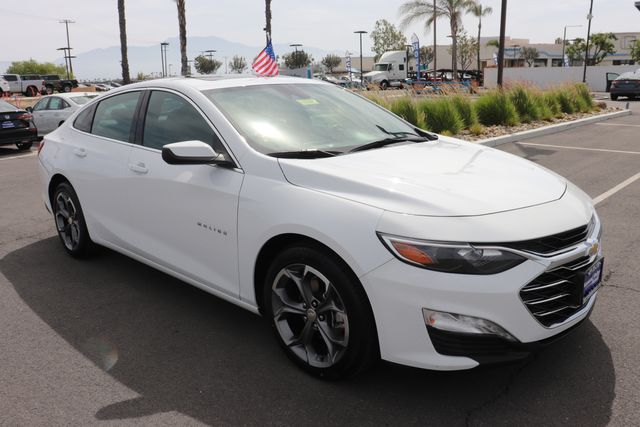2024 Chevrolet Malibu LT photo