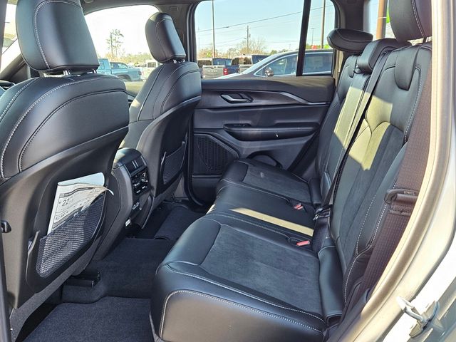 2025 Jeep Grand Cherokee Altitude X 4x2