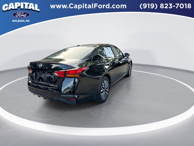 Used 2025 Black Nissan 2.5 SV image 8