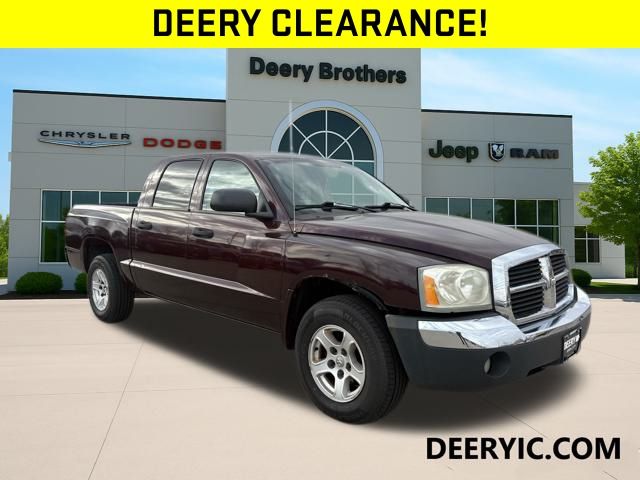 Deep Molten Red Pearlcoat 2005 Dodge Dakota SLT Quad Cab 4WD Pickup Truck Four-Wheel Drive 5-Speed Automatic