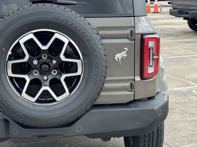 New 2026 Gray Ford Outer Banks image 9