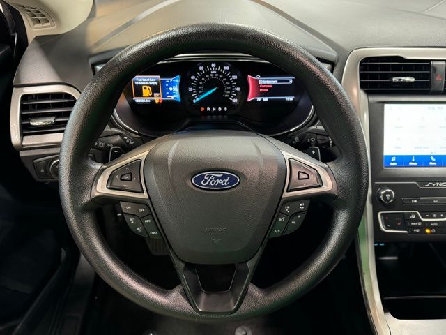 2020 Ford Fusion SE 15