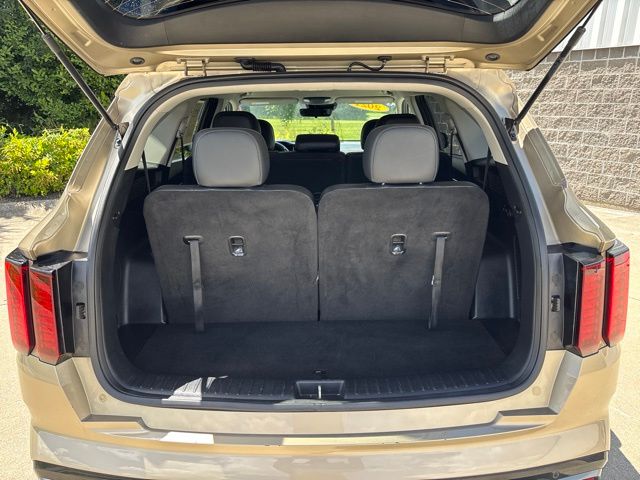 Used 2021 Beige Kia S image 11