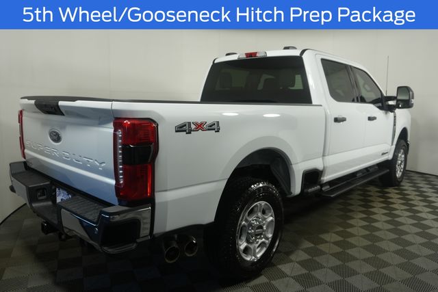 New 2026 White Ford XLT image 3