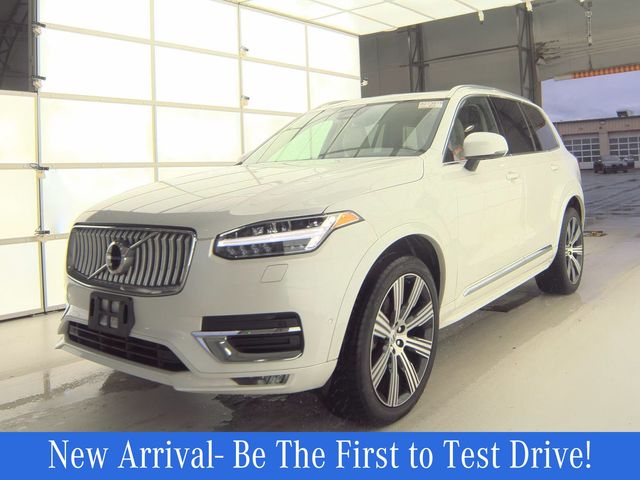2023 Volvo XC90 B6 Ultimate Bright Theme 7-Passenger AWD
