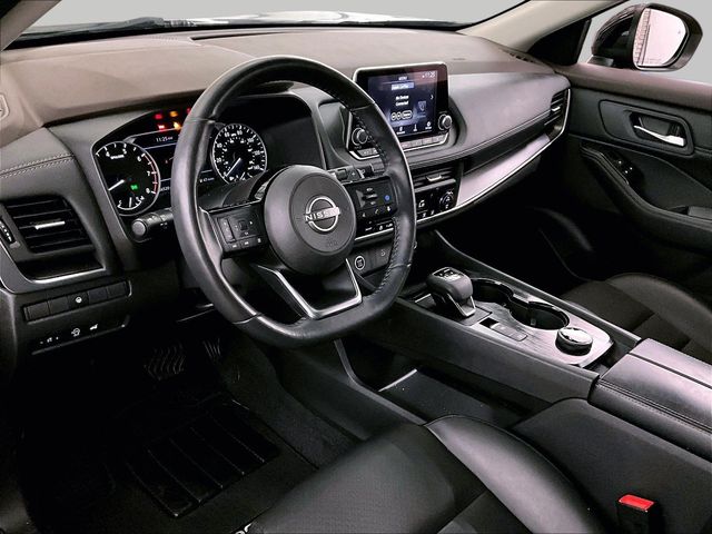 2023 Nissan Rogue SV - 11