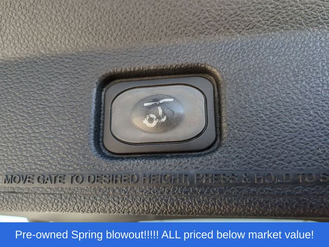 Used 2017 White Ford XLT image 41