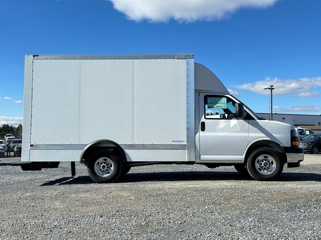 2023 GMC Savana 3500 Work Van 3