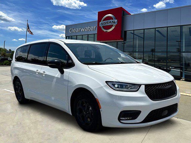 Bright White Clearcoat 2024 Chrysler Pacifica Hybrid Minivan Front-Wheel Drive Continuously Variable Transmission