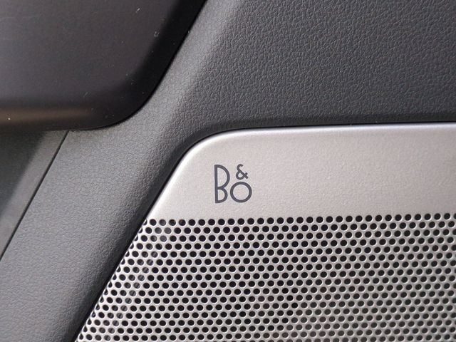 New 2026 Carbonized Gray Metallic Ford Lariat® image 13