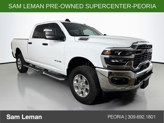 Bright White Clearcoat 2026 RAM 2500 Big Horn Crew Cab 4WD Pickup Truck Four-Wheel Drive 8-Speed Automatic