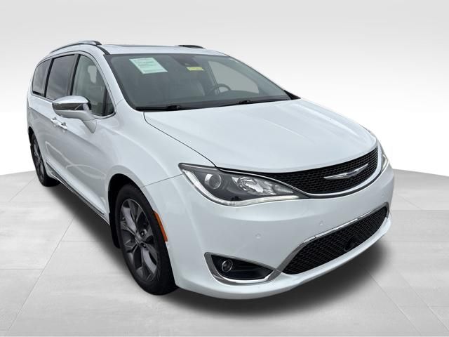 Bright White Clearcoat 2018 Chrysler Pacifica Minivan Front-Wheel Drive 9-Speed Automatic