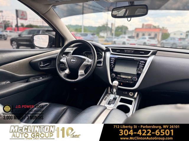 2018 White Nissan Murano SL AWD SUV