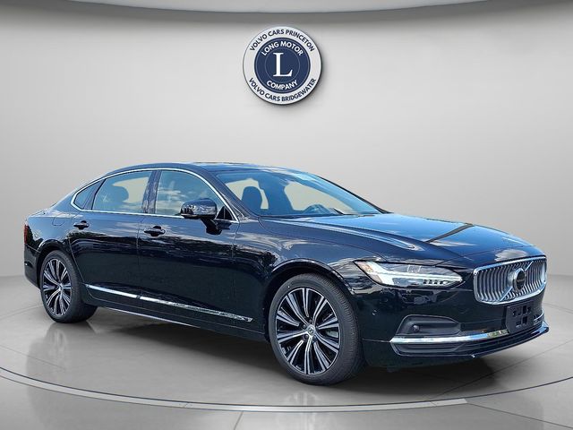 2025 Volvo S90 B6 Plus AWD