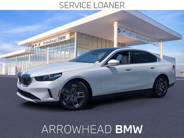 Mineral White Metallic 2025 BMW i5 eDrive40 FWD Sedan Rear-Wheel Drive Automatic
