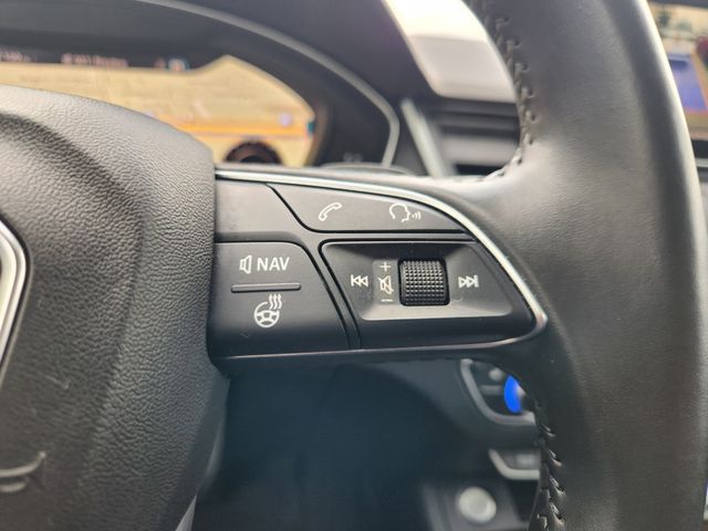2018 Audi Q5 2.0T Black at Autostrade