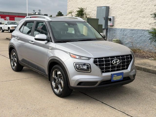 2023 Hyundai Venue SEL FWD