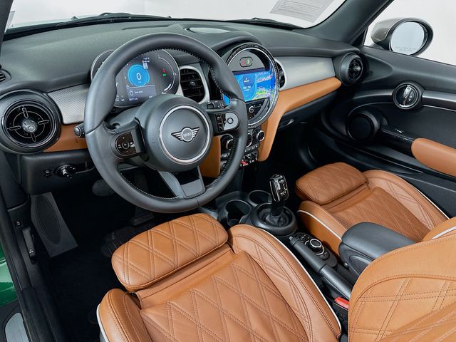 2022 MINI Cooper Signature 9