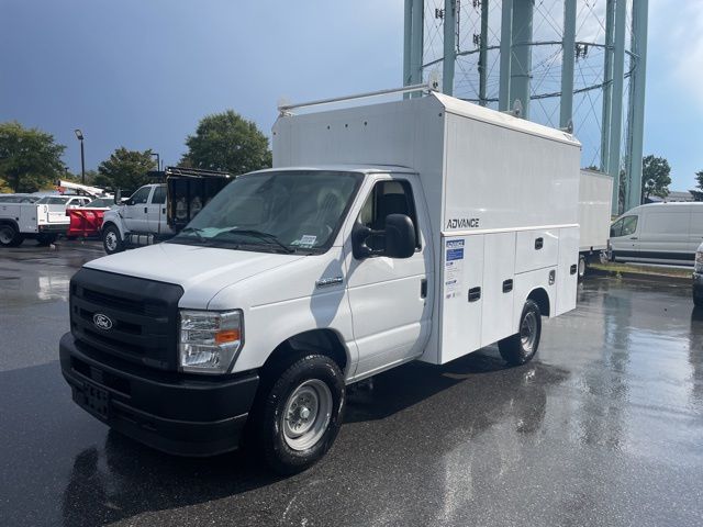 2026 Ford E-350 Cutaway 