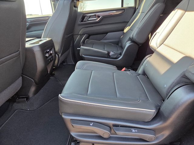 2026 GMC Yukon XL 4WD Elevation