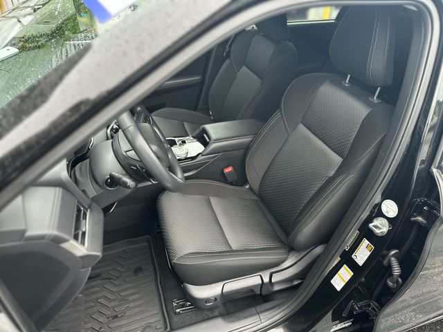 Used 2025  Mitsubishi ES image 12