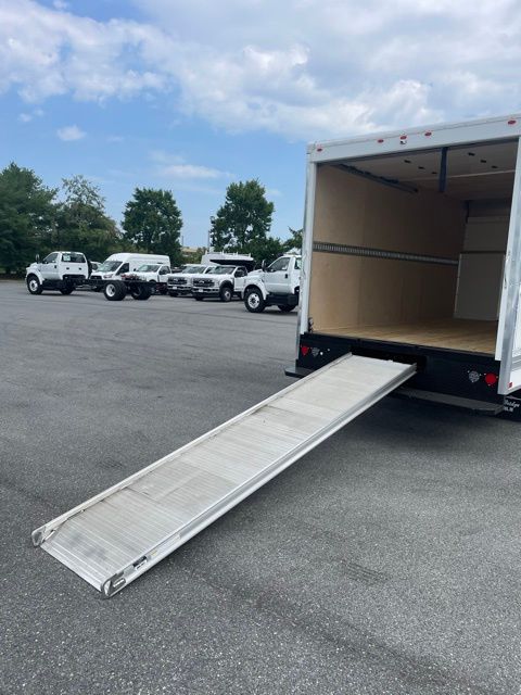 2026 Ford E-Series E-450 SD
