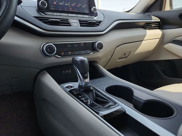 Used Car 2020 Nissan Altima  2.5 S For Sale Under $15,000 In Plainview, Texas