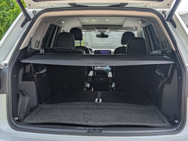 2024 Volkswagen Atlas 2.0T SEL Premium R-Line  at Don McGill Toyota