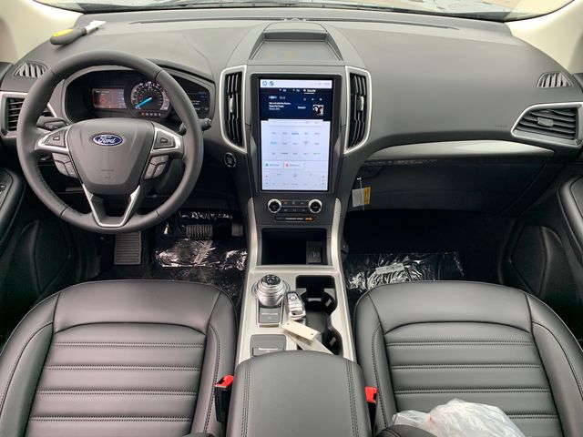 2024 Ford Edge  20