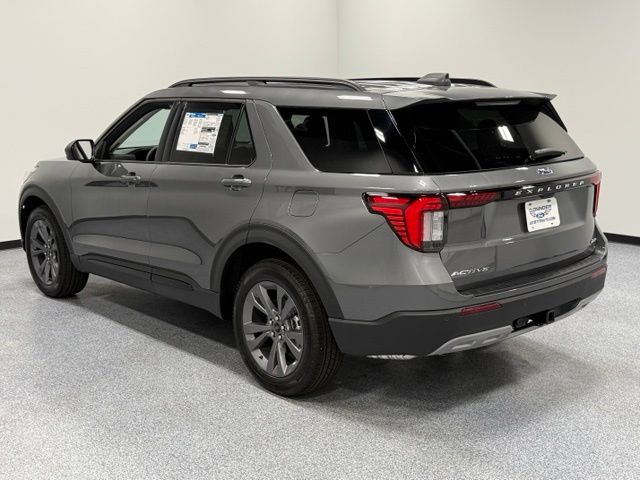 New 2026 Gray Ford Active image 5