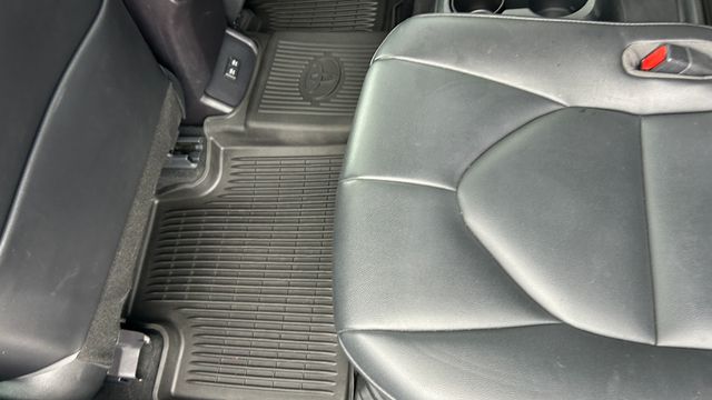 Used 2021 Toyota Highlander Hybrid SUV