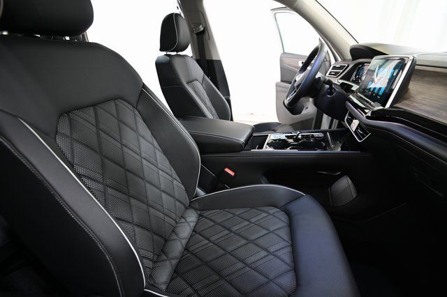 New 2026 White Volkswagen 2.0T SEL Premium R-Line image 30