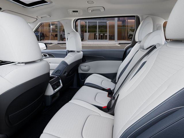 New 2026 Kia Carnival Hybrid Van