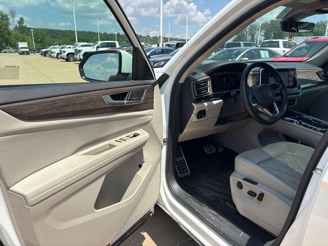 Used 2024 Volkswagen Atlas SUV