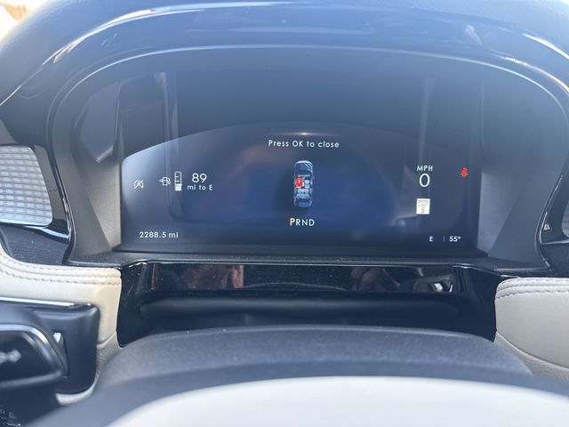 Certified Used 2025 White Lincoln Premiere image 12