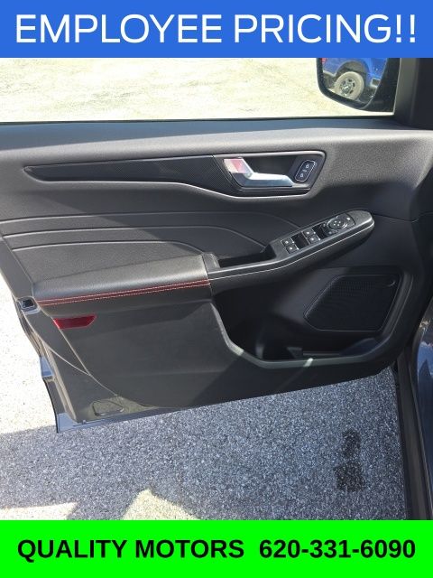 2026 Ford Escape ST-Line - Photo 12