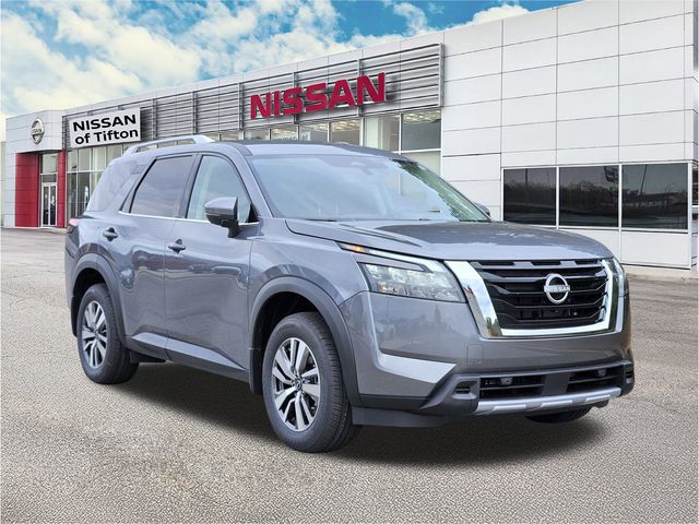2025 Nissan Pathfinder SL's photo