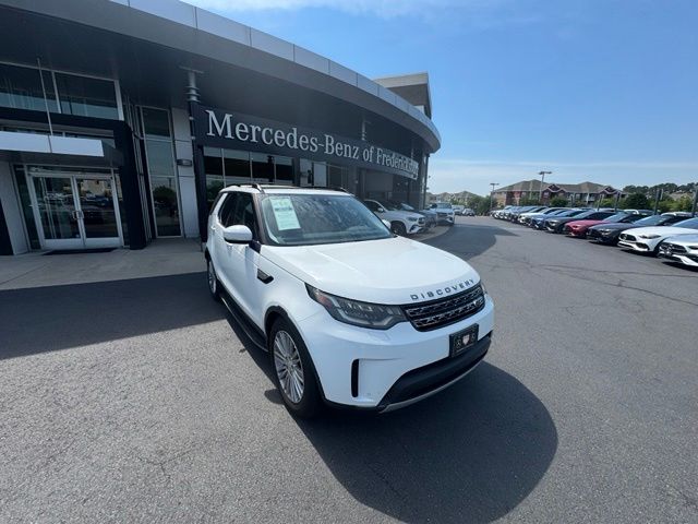 White 2017 Land Rover Discovery SUV / Crossover All-Wheel Drive 8-Speed Automatic