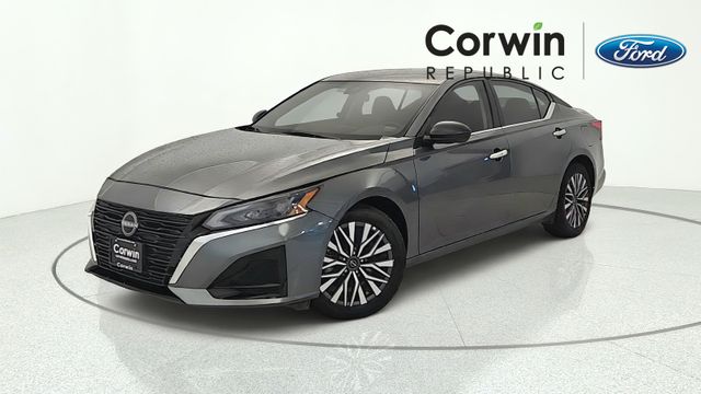 Gray (Gun Metallic) 2025 Nissan Altima Sedan Front-Wheel Drive Continuously Variable Transmission