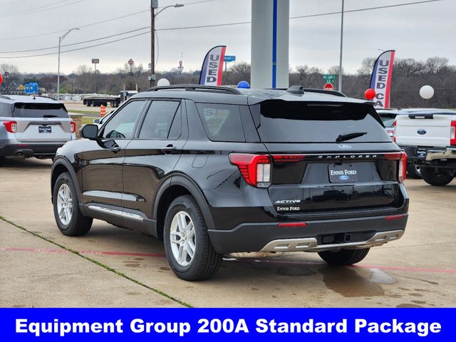 2025 Ford Explorer Active photo